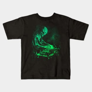 Galactic DJ Astronaut - EDM Music Vibes Kids T-Shirt